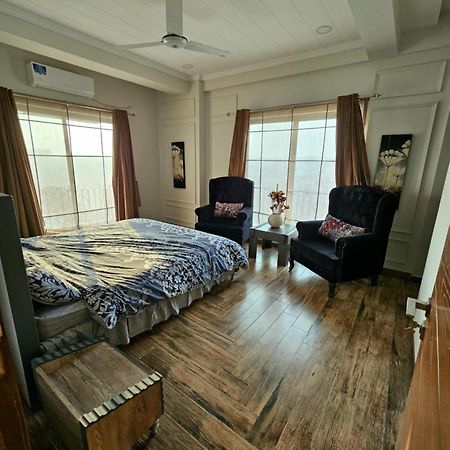 Aesthetic Scenic Luxurious Apartment - Bahria Heights Rawalpindi Buitenkant foto