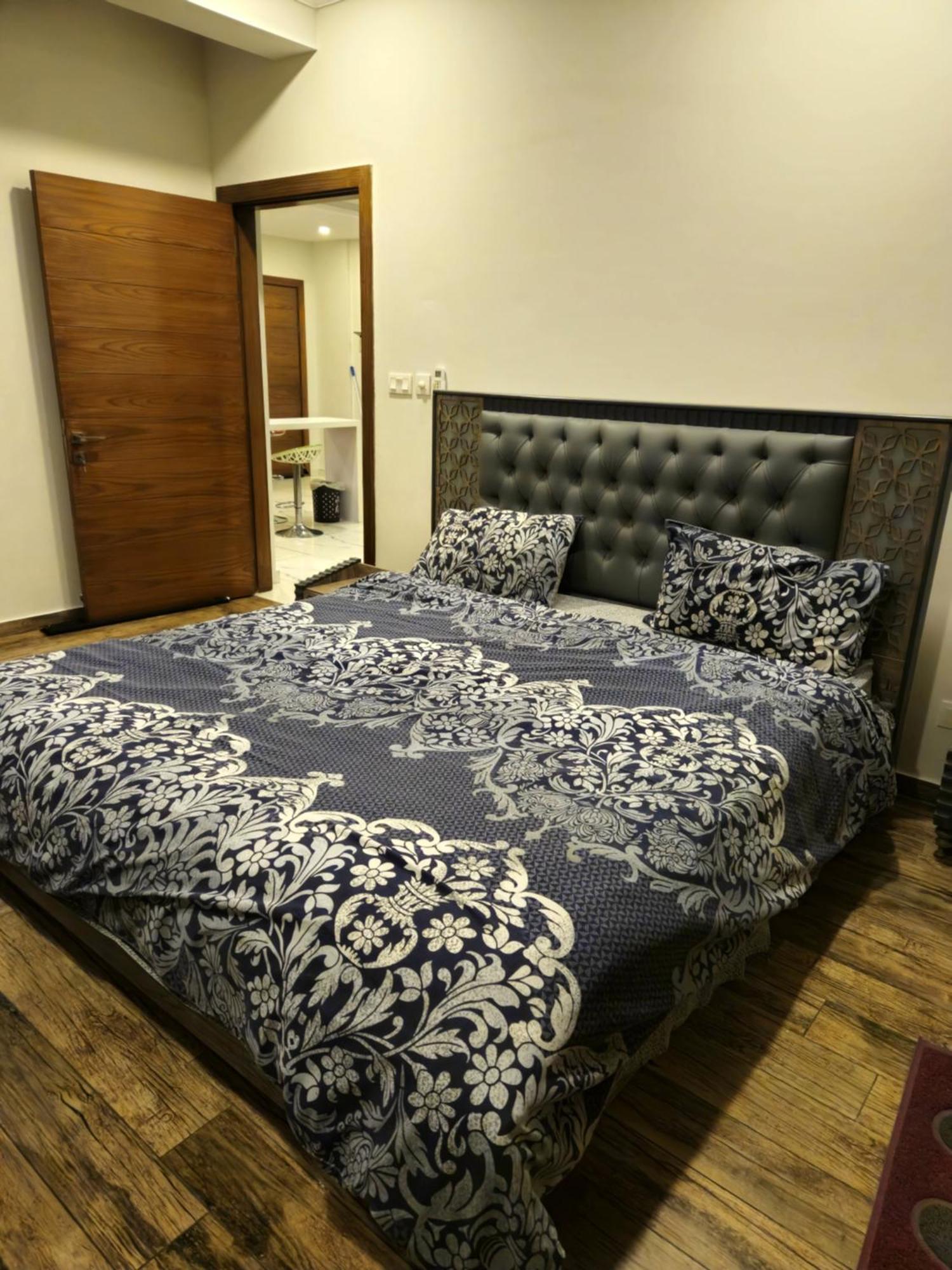 Aesthetic Scenic Luxurious Apartment - Bahria Heights Rawalpindi Buitenkant foto